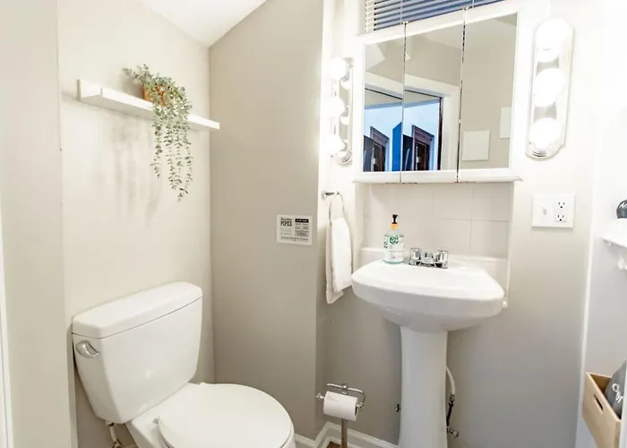 Stylish Liberty Loft Off-street Parking