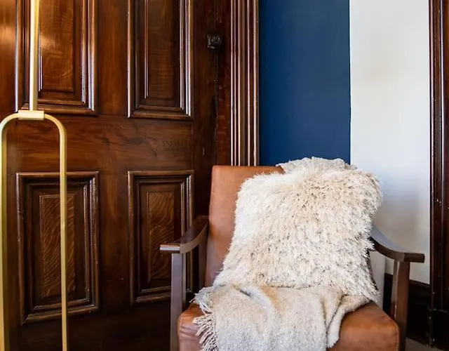 Stylish Liberty Loft Off-street Parking *